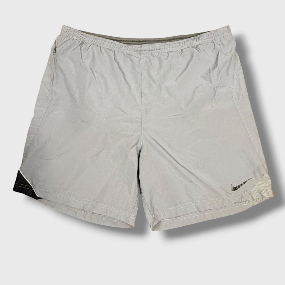 Nike Running Shorts Men Medium Gray Athletic Nylon Fit Dry 5" Inseam Reflective